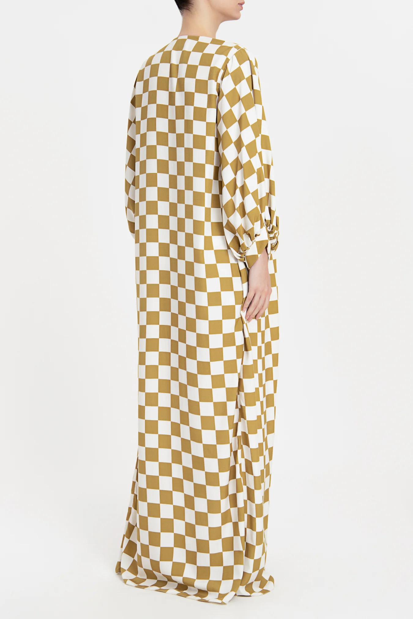 Carre Vintage Long Robe - Image 2